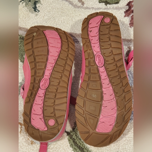 EUC Girls' Pink Chaco Odyssey Water/Play Shoes Sandals - Picture 4 of 10